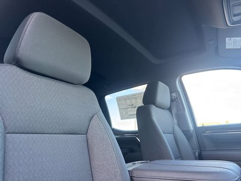 New 2026 Chevrolet Silverado 1500 LT Trail Boss w/ LPO, Dark Essentials Package image 16