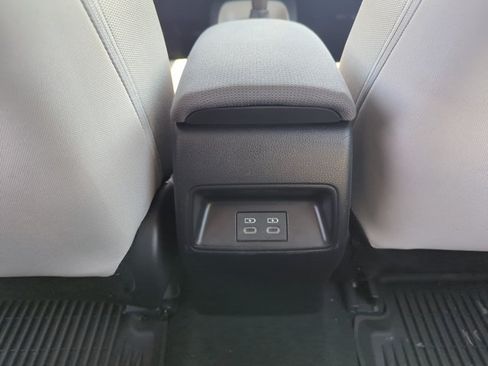 Used 2025 Toyota Corolla LE FWD image 23