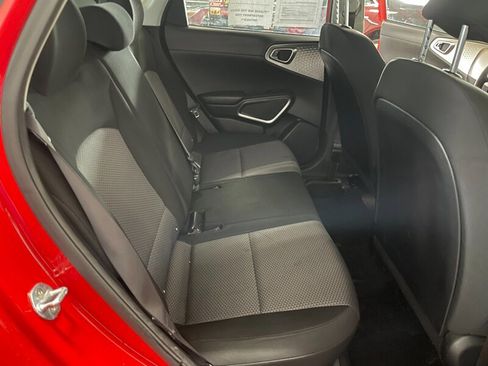 Used 2022 Kia Soul LX w/ Technology Package image 16