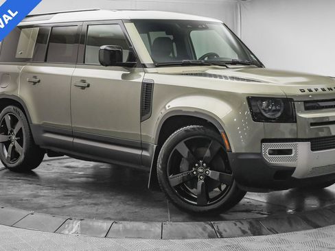 Used 2024 Land Rover Defender 110 S image 1