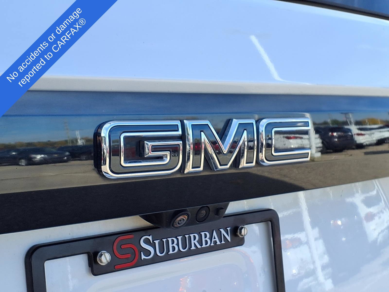 Used 2024 GMC Yukon Denali Ultimate AWD/4WD image 11