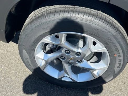 New 2026 Chevrolet Trax LS image 9