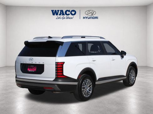 Used 2026 Hyundai Palisade SEL FWD image 8