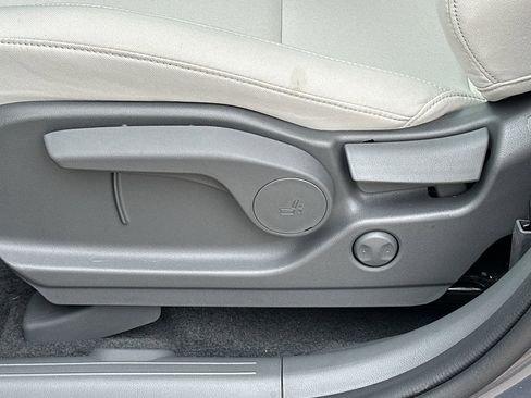 New 2026 Hyundai Santa Fe SE image 24