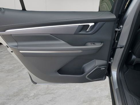 New 2026 Buick Enclave Sport Touring w/ Power Package image 17