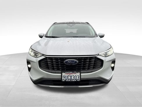 Used 2025 Ford Escape SE FWD image 9