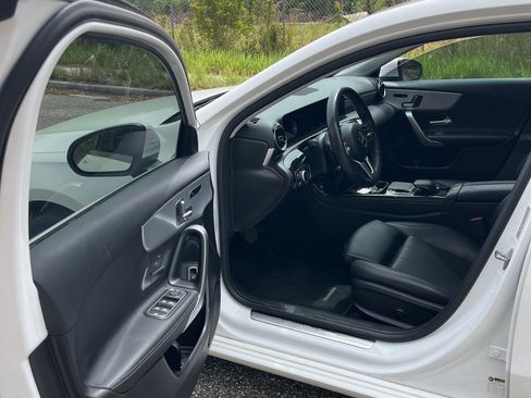 Used 2020 Mercedes-Benz A 220 image 12