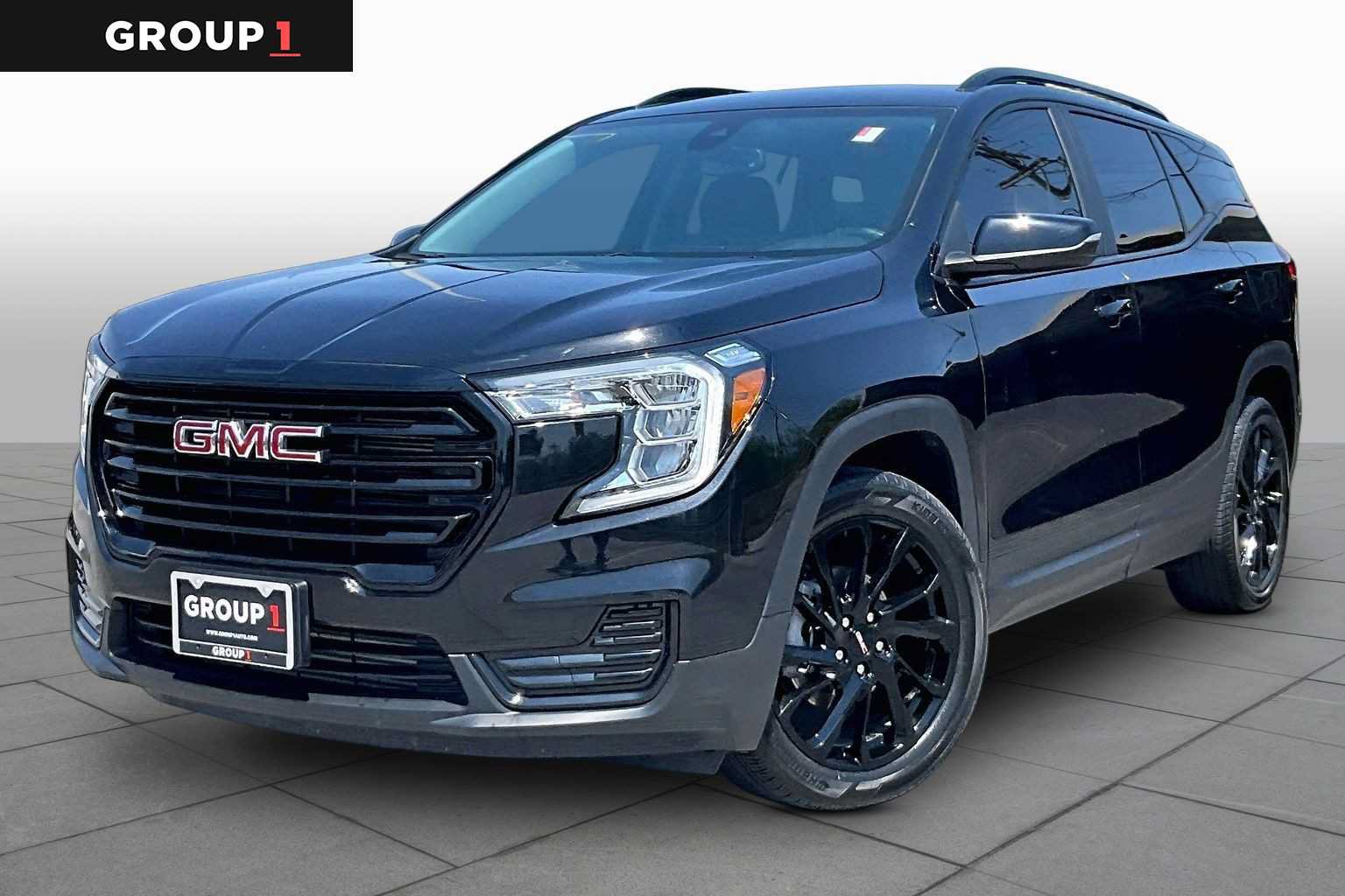 Used 2024 GMC Terrain SLE w/ Driver Convenience Package FWD image 1