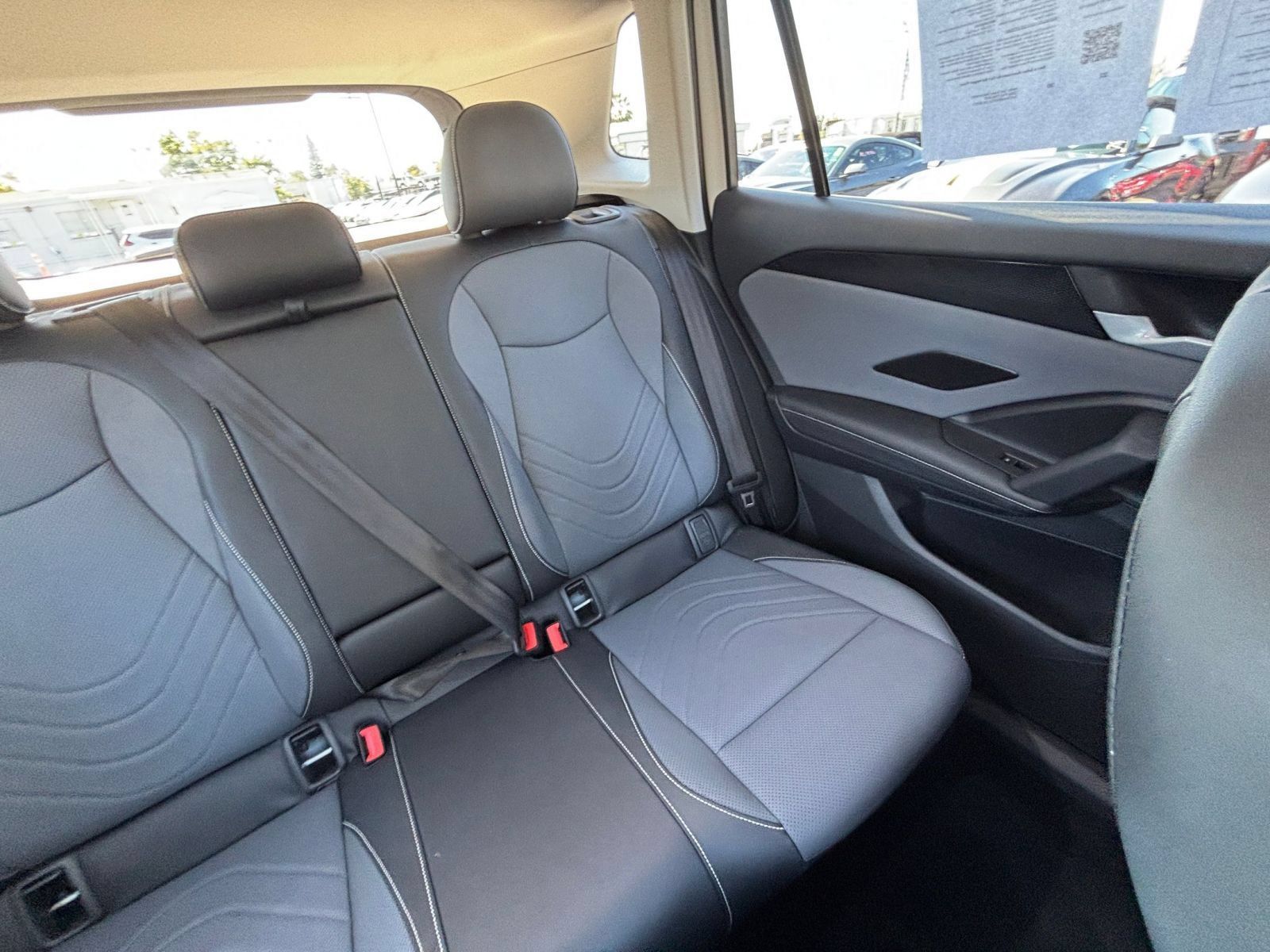Used 2026 Volkswagen Tiguan SE AWD/4WD image 38