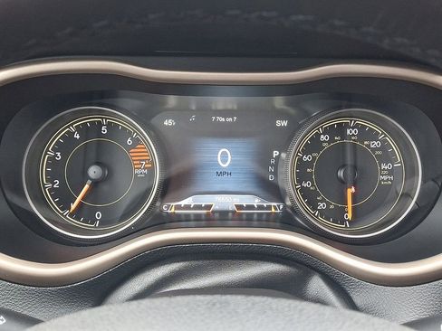 Certified 2017 Jeep Cherokee Limited image 23