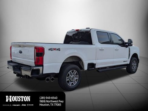 Used 2024 Ford F250 Lariat image 3