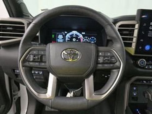 Used 2025 Toyota Sequoia Limited AWD/4WD image 12