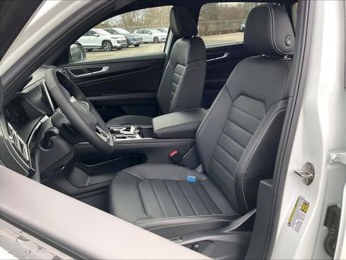 New 2026 Volkswagen Atlas Cross Sport SEL R-Line image 11