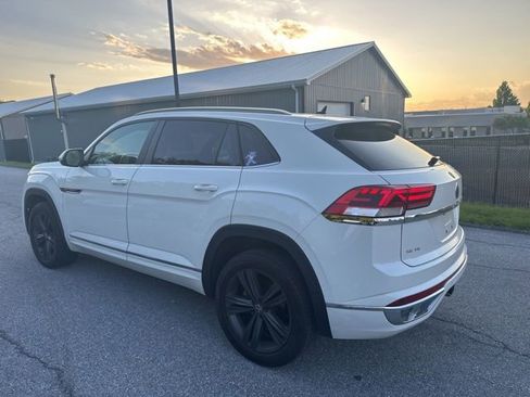 Used 2020 Volkswagen Atlas Cross Sport SE w/ Panoramic Sunroof Package AWD/4WD image 9