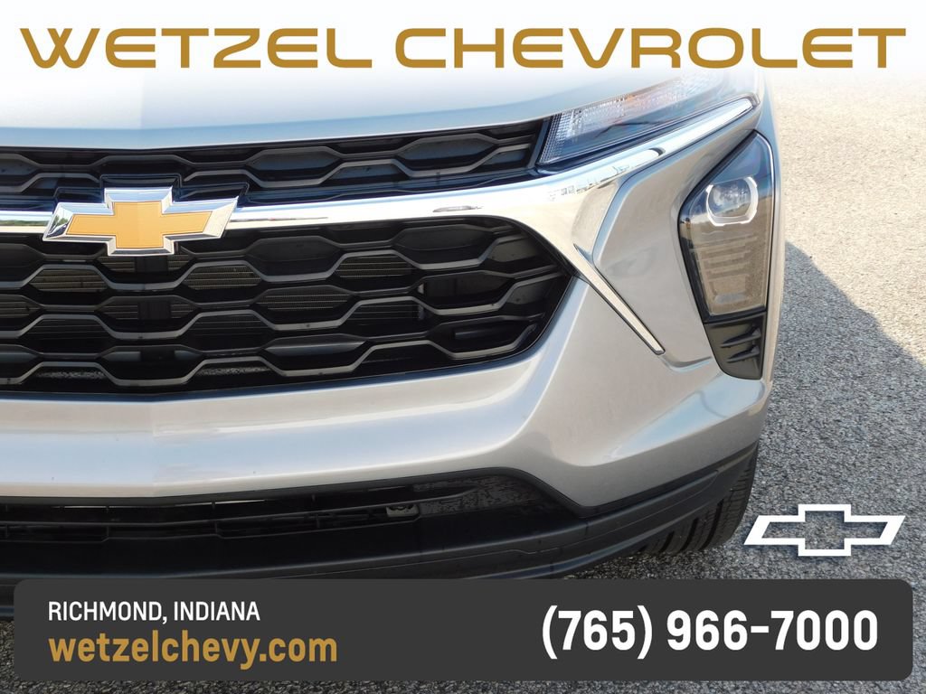 Used 2026 Chevrolet Trax LS w/ Driver Confidence Package FWD image 9