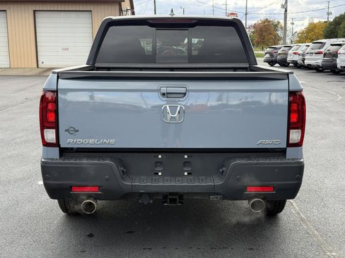 Used 2023 Honda Ridgeline Black Edition image 7