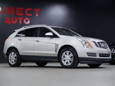 Used 2014 Cadillac SRX Luxury w/ Driver Awareness Package FWD image 8
