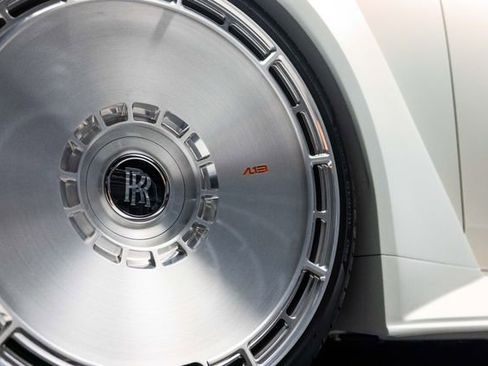 Used 2020 Rolls-Royce Dawn RWD image 20