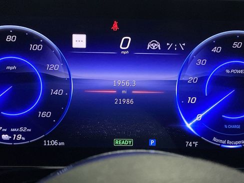 Used 2023 Mercedes-Benz EQE 350+ SUV image 12