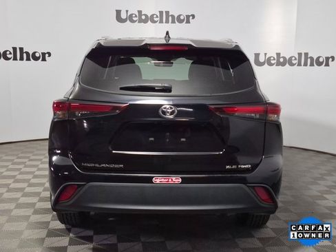 Certified 2024 Toyota Highlander XLE image 6