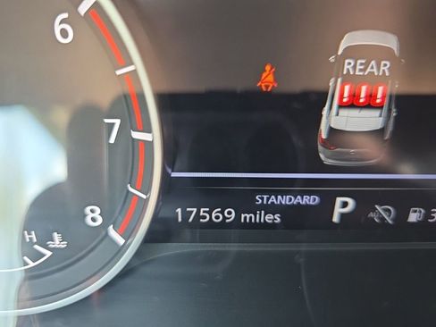 Used 2025 Nissan Rogue SV image 24