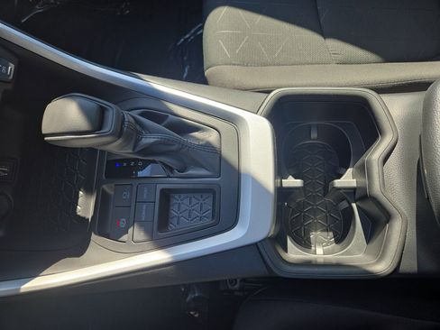 Used 2024 Toyota RAV4 XLE image 21