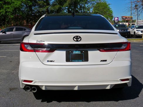 Used 2025 Toyota Camry LE image 8