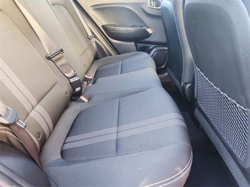 Used 2023 Hyundai Venue SEL image 24