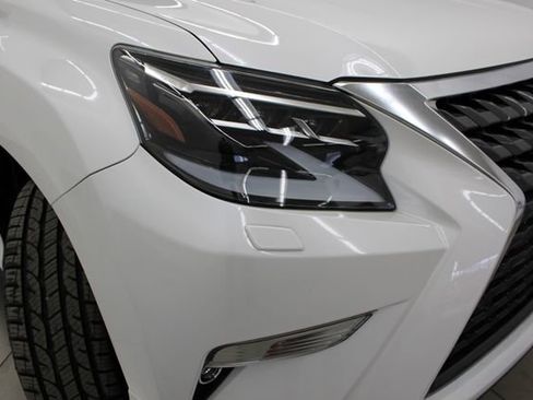 Used 2021 Lexus GX 460 Premium w/ Premium Package AWD/4WD image 4