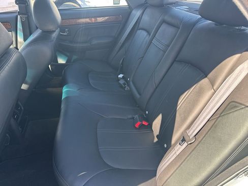 Used 2005 Hyundai XG350 L FWD image 6