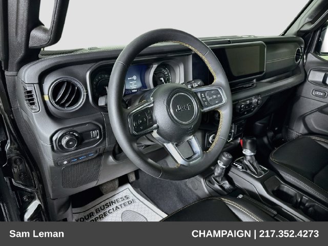 Used 2024 Jeep Wrangler Unlimited Sahara AWD/4WD image 9