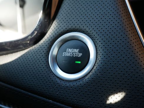 Certified 2023 Cadillac XT5 Sportv w/ LPO, Floor Liner Package image 24