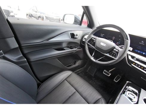 New 2027 Cadillac Lyriq Sport AWD/4WD image 8