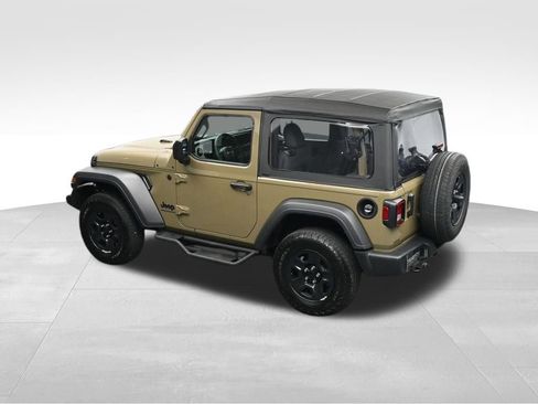 Used 2025 Jeep Wrangler Sport AWD/4WD image 30
