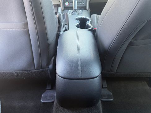 Used 2017 Ford Mustang Convertible RWD image 30