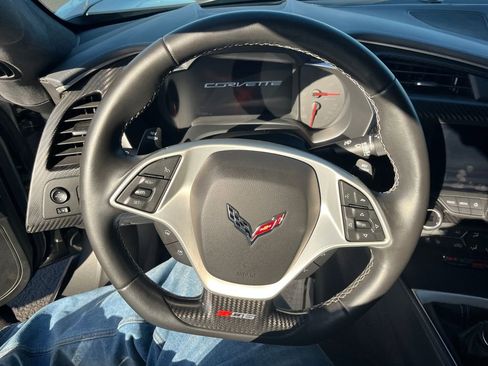 Used 2015 Chevrolet Corvette Z06 w/ 3LZ Preferred Equipment Group image 10