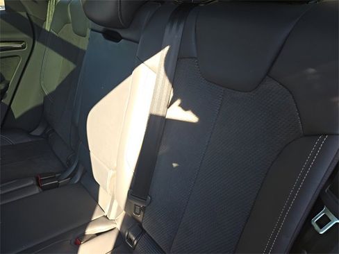 Used 2020 Audi SQ5 Premium Plus w/ Premium Plus Package image 25