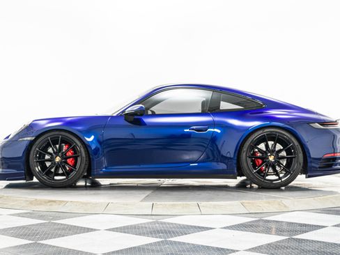 Used 2022 Porsche 911 Carrera RWD image 6