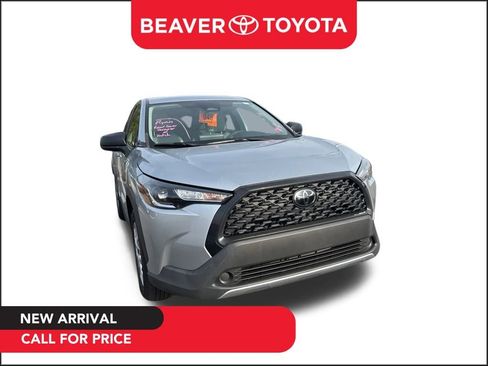 Used 2023 Toyota Corolla Cross L image 1