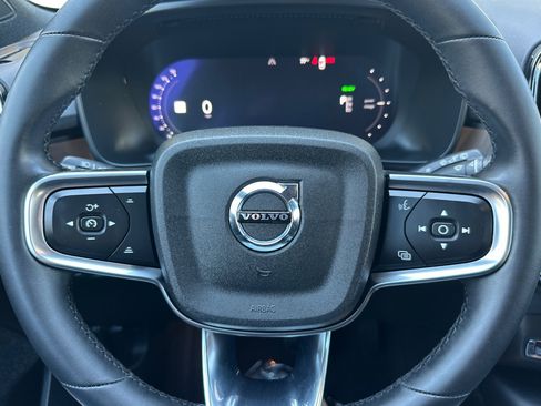 Certified 2023 Volvo XC40 Recharge Plus AWD/4WD image 27