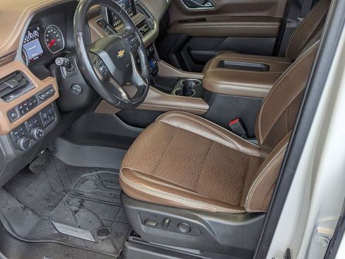 Used 2021 Chevrolet Suburban High Country w/ Premium Package image 5