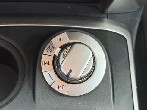 Used 2016 Toyota 4Runner Limited image 19