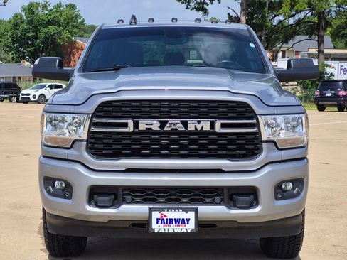 Used 2022 RAM 2500 Big Horn AWD/4WD image 2