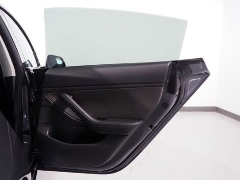 Used 2018 Tesla Model 3 Mid Range image 53