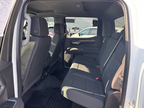 Used 2025 Chevrolet Silverado 1500 LT AWD/4WD image 29