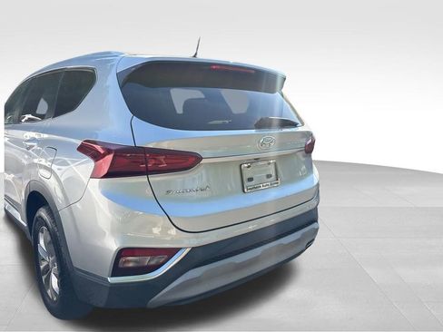 Used 2020 Hyundai Santa Fe SE FWD image 15