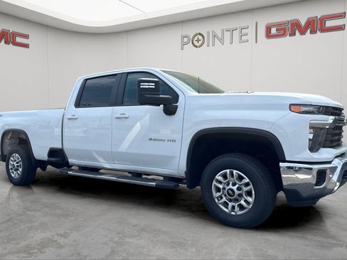 Used 2024 Chevrolet Silverado 2500 LT AWD/4WD image 1
