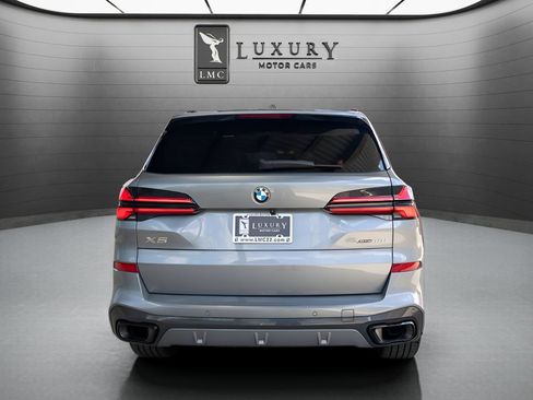 Used 2025 BMW X5 xDrive40i w/ M Sport Package AWD/4WD image 7