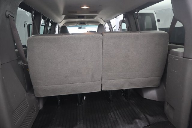 Used 2022 Chevrolet Express 2500 LS w/ Driver Convenience Package RWD image 8