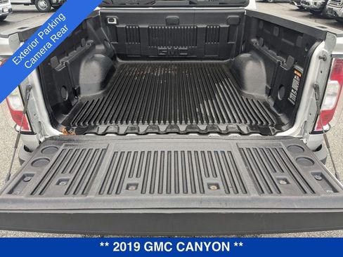 Used 2019 GMC Canyon SLE w/ SLE Convenience Package image 35